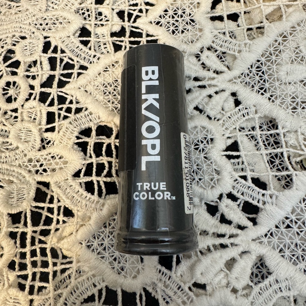 BLK/OPL True Color Stick Foundation